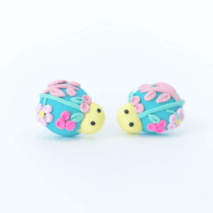 Aretes botón arcilla